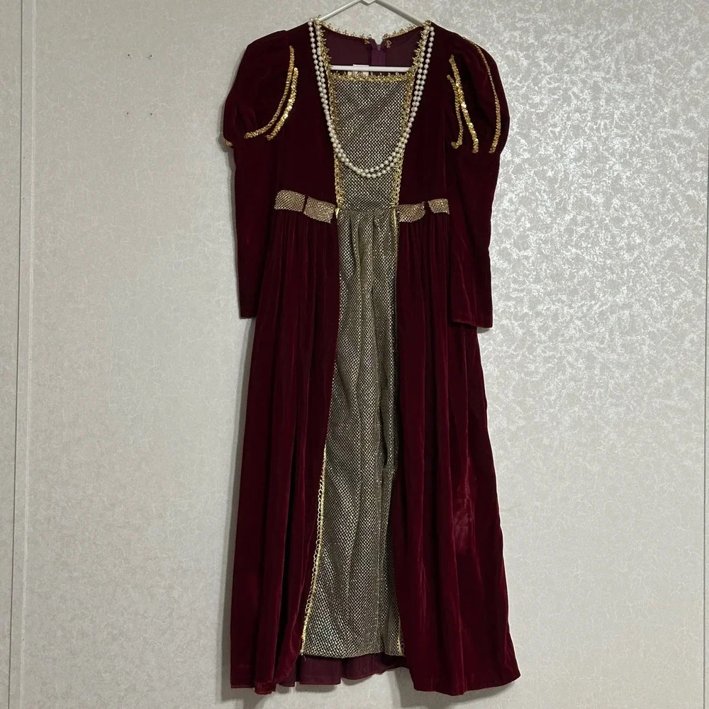 Storybook Heirlooms Medieval Renaissance Velvet Gold Mesh Gown Burgundy Girls M